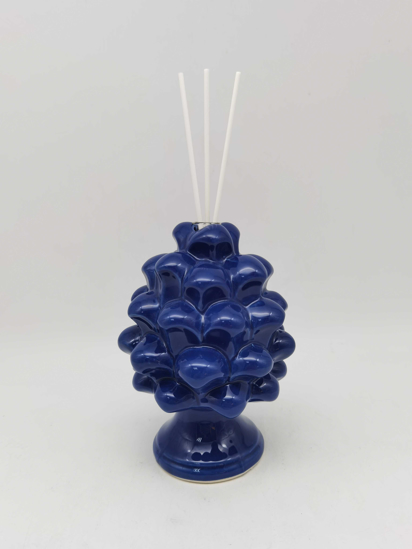 Immagine di PROFUMATORE PIGNA IN PORCELLANA  COLORE BLU H 15
