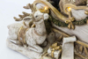 Immagine di BABBO NATALE RESINA CON SLITTA BEIGE CON LED H 25