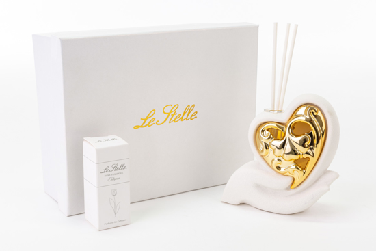 Immagine di PROFUMATORE CUORE LED PORCELLANA ORO CON LED H 10 LINEA GOLDEN TOUCH