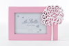 Immagine di PORTAFOTO RESINA COLORE ROSA 15X10 DECORO ALBERO DELLA VITA