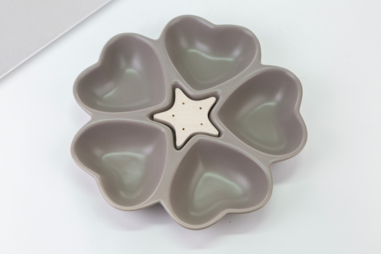 Immagine di ANTIPASTIERA PORCELLANA CUORI COLORE GRIGIO H.5