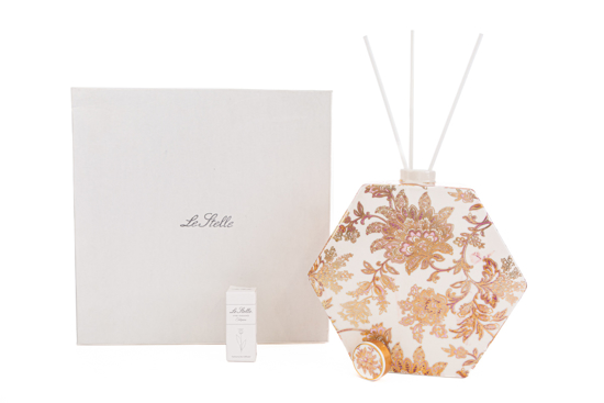 Immagine di Profumatore esagonale thai flower 20x6xh.20cm c/astuccio LE STELLE BOMBONIERE